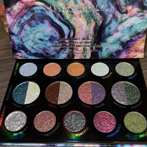 Danessa Myricks Beauty's Lightwork V I AM
Palette | Brand New In Box | Not Used - Picture 8 of 11